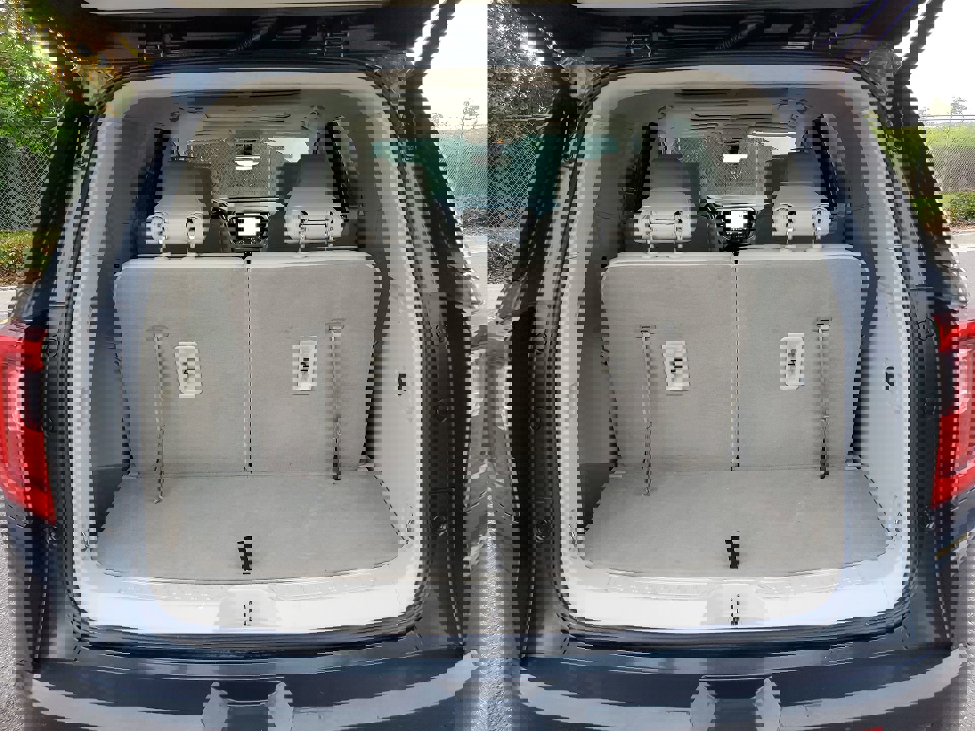 Used 2021 GMC Acadia Denali w/ Denali Technology Package image 84