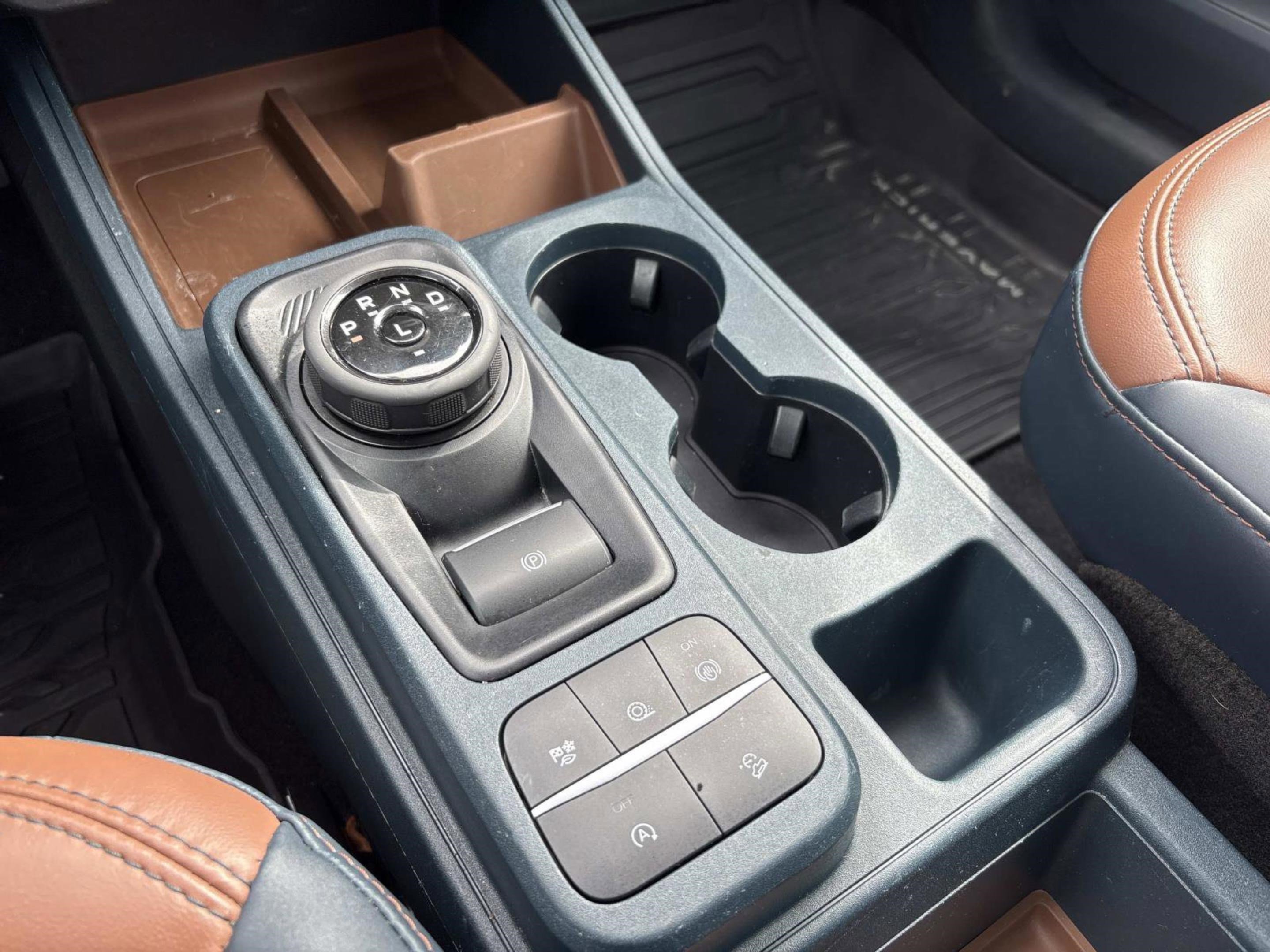 Used 2022 Ford Maverick Lariat w/ Equipment Group 500A Standard image 34