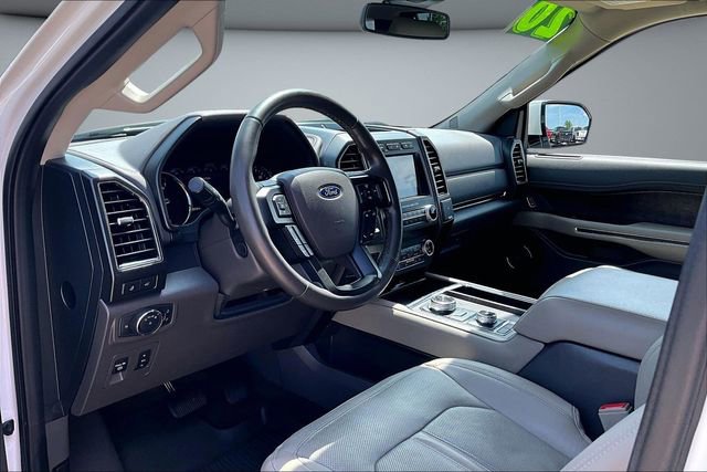 Used 2020 Ford Expedition Limited w/ Equipment Group 302A AWD/4WD image 17