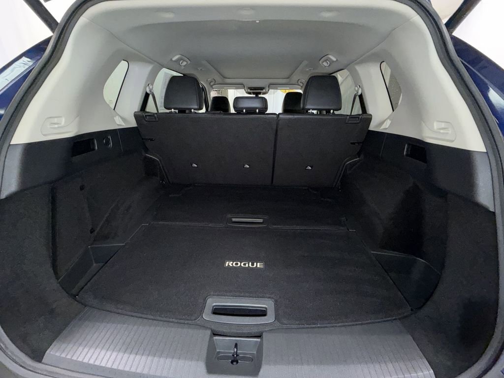 Used 2021 Nissan Rogue Platinum image 15