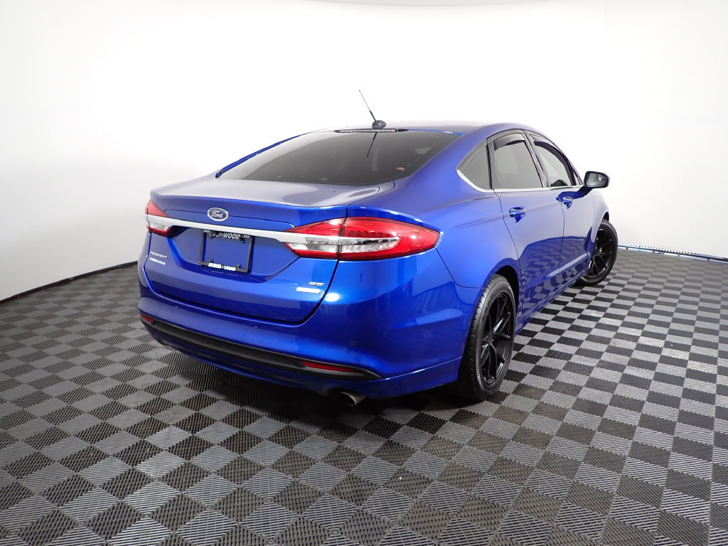 Used 2017 Ford Fusion SE w/ Fusion SE Technology Package FWD image 15