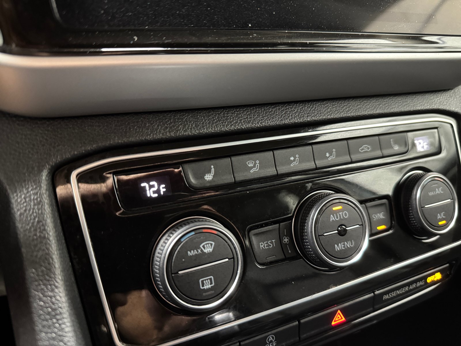 Used 2023 Volkswagen Atlas SE AWD/4WD image 19