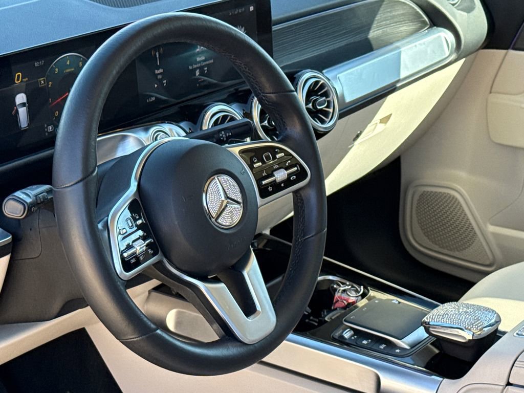 Used 2022 Mercedes-Benz GLB 250 image 18