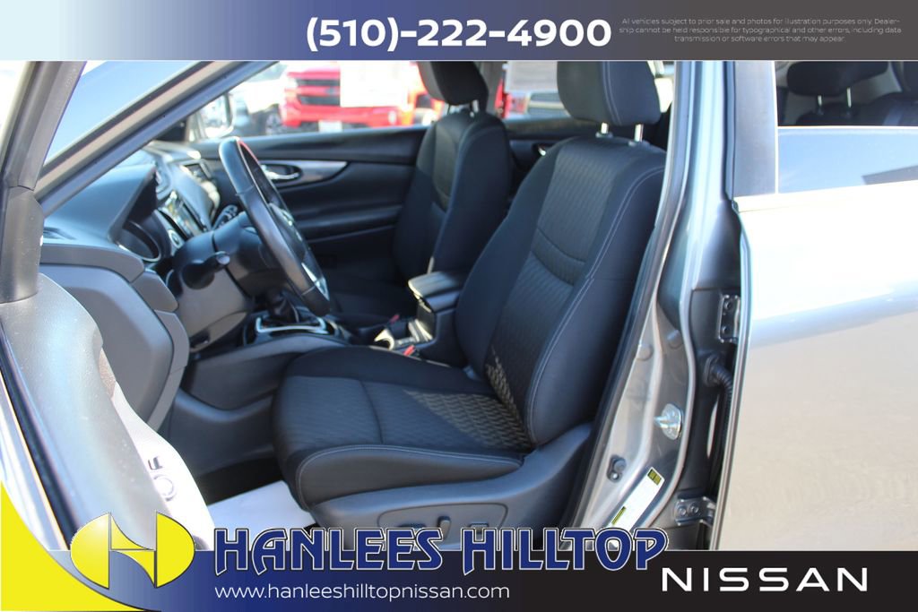 Used 2020 Nissan Rogue SV image 13