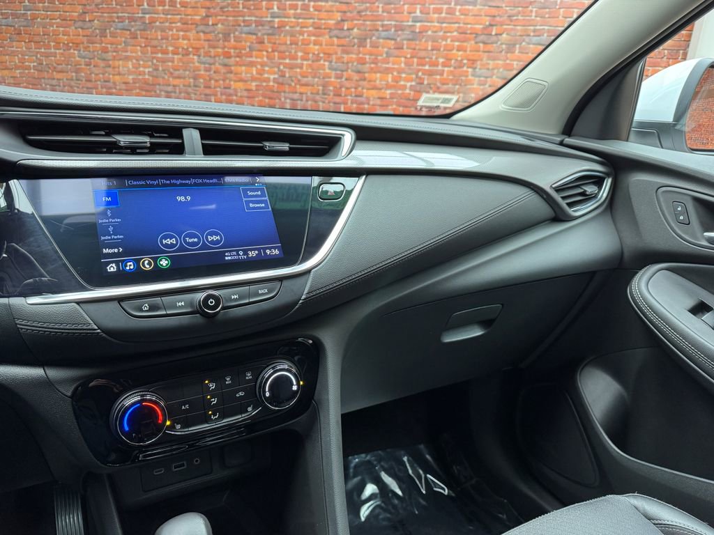 Used 2022 Buick Encore GX Preferred w/ Cold Weather Comfort Package image 15