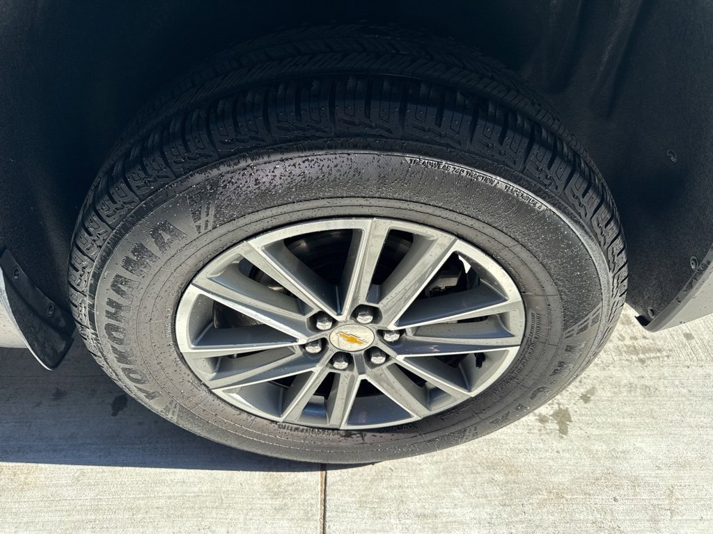 Used 2023 Chevrolet Traverse LT w/ LPO, Floor Liner Package image 22