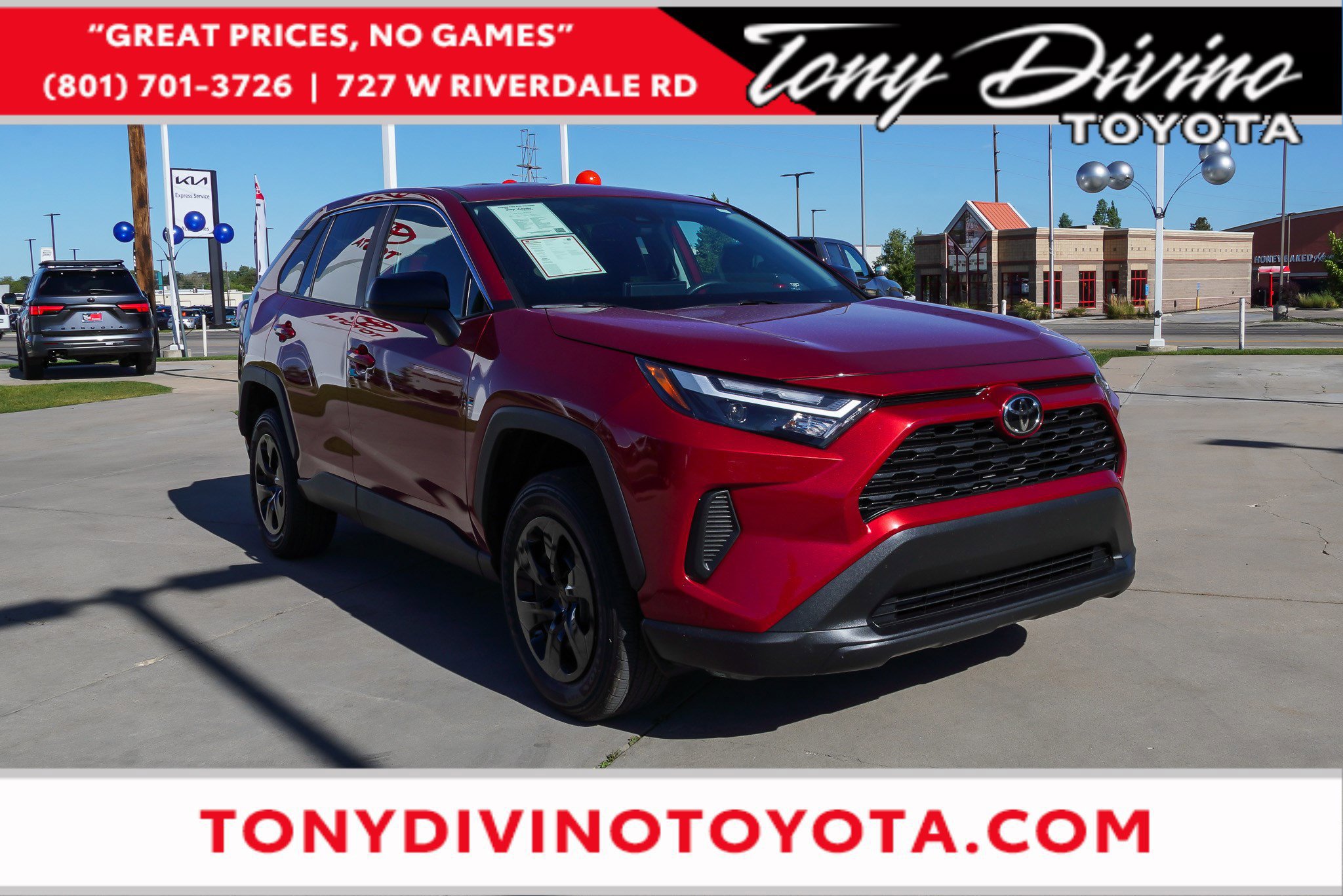 Certified 2025 Toyota RAV4 LE AWD/4WD image 1