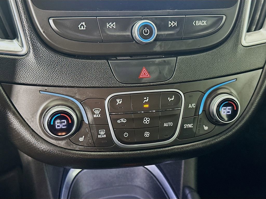 Used 2018 Chevrolet Malibu Hybrid w/ Leather Package image 15