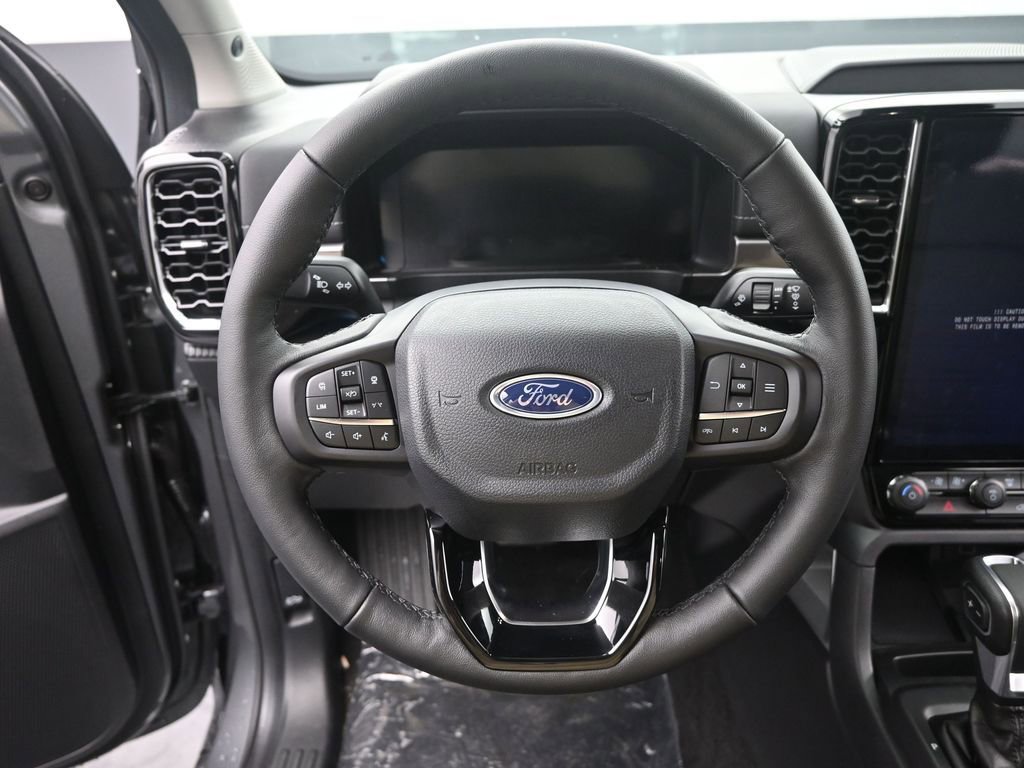 New 2025 Ford Ranger Lariat w/ FX4 Off-Road Package image 28