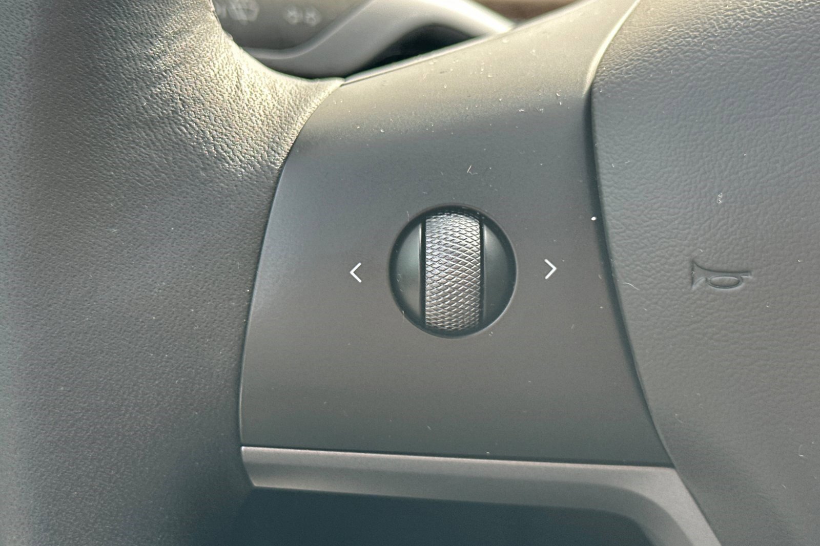 Used 2023 Tesla Model Y Performance image 30