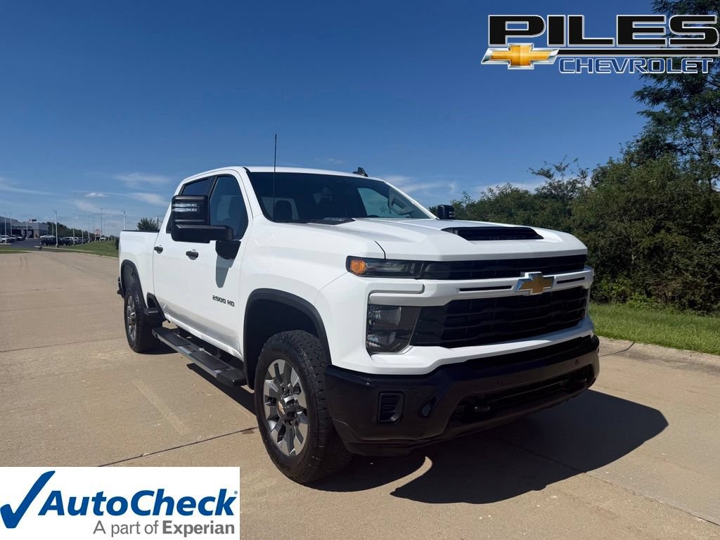 Used 2025 Chevrolet Silverado 2500 Custom w/ Custom Value Package RWD image 1