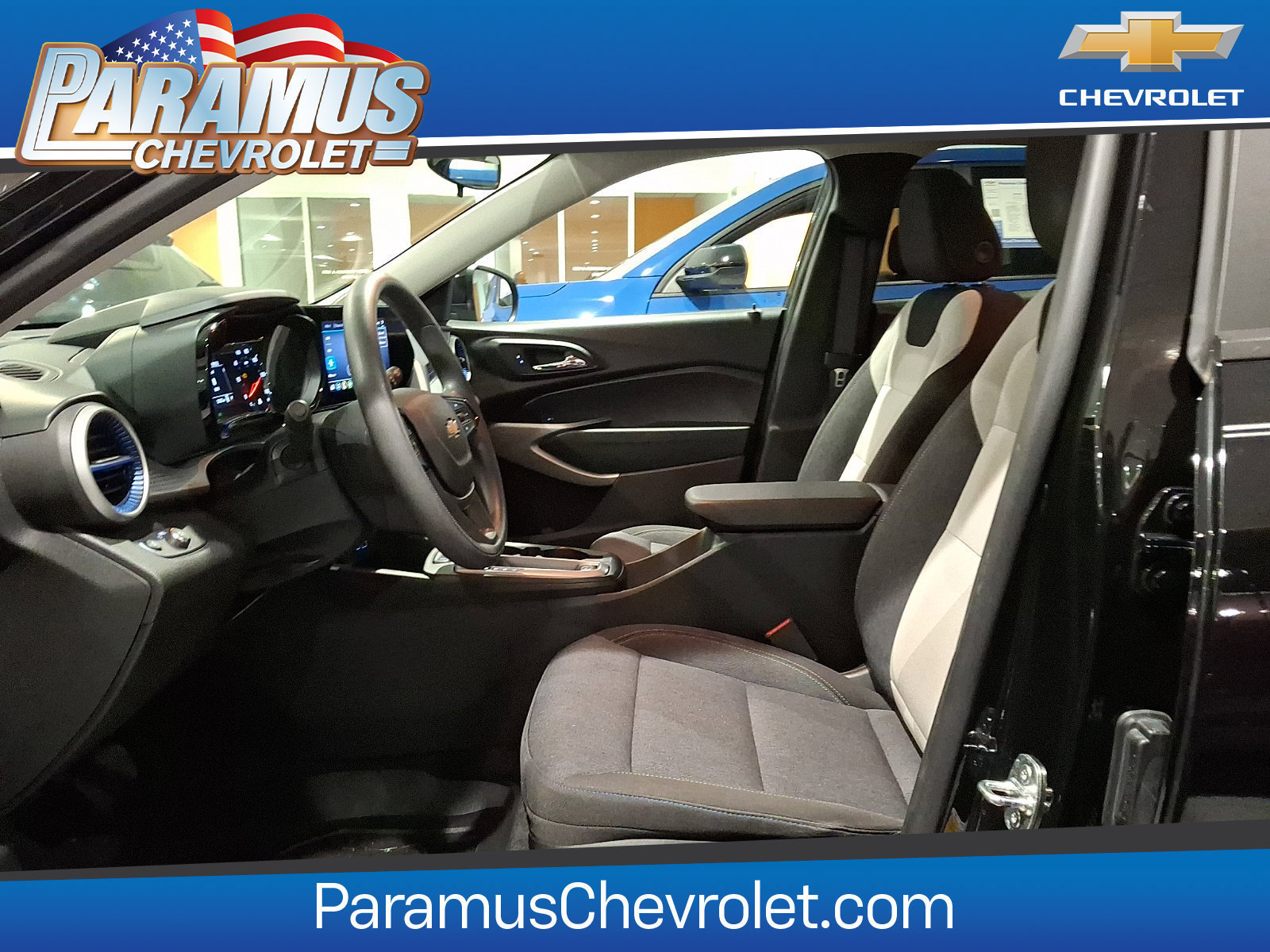 Used 2024 Chevrolet Trax LS w/ LS Convenience Package FWD image 12