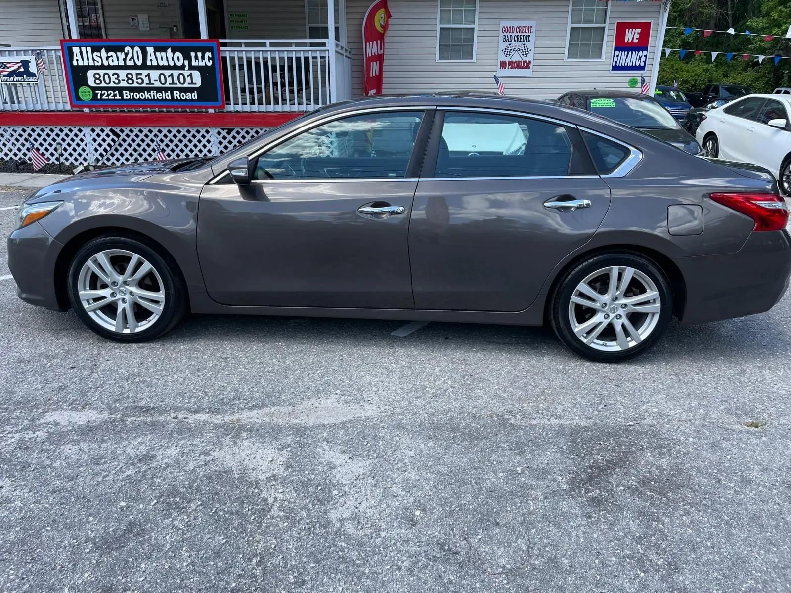 Used 2016 Nissan Altima 3.5 SL FWD image 1