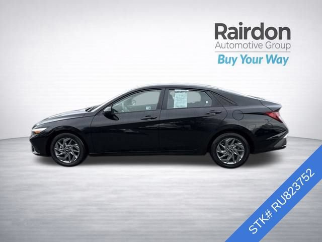 Used 2024 Hyundai Elantra SEL FWD image 4