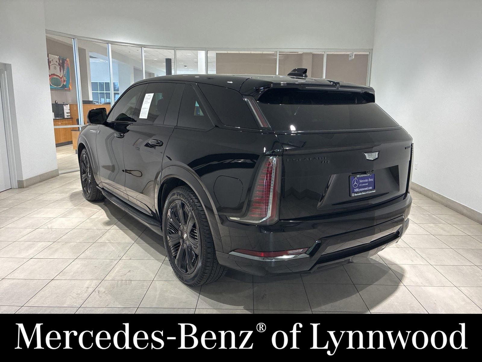 Used 2025 Cadillac Escalade IQ Sport 2 AWD/4WD image 4