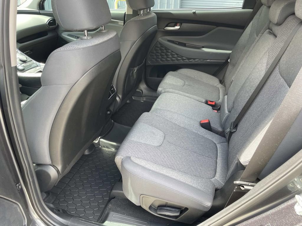 Used 2021 Hyundai Santa Fe SEL w/ Convenience Package image 15