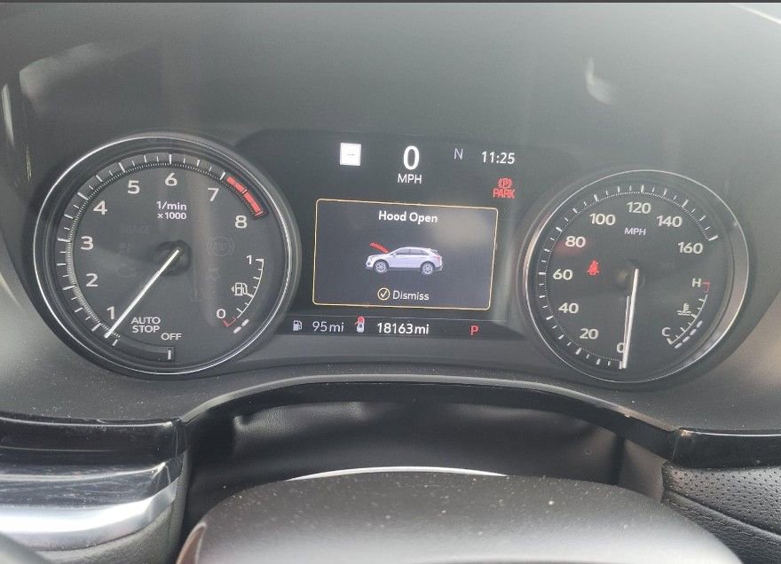 Used 2024 Cadillac XT5 Premium Luxury w/ Technology Package FWD image 10