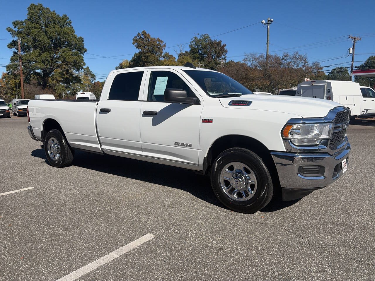 Used 2022 RAM 2500 Tradesman w/ Chrome Appearance Group RWD image 2