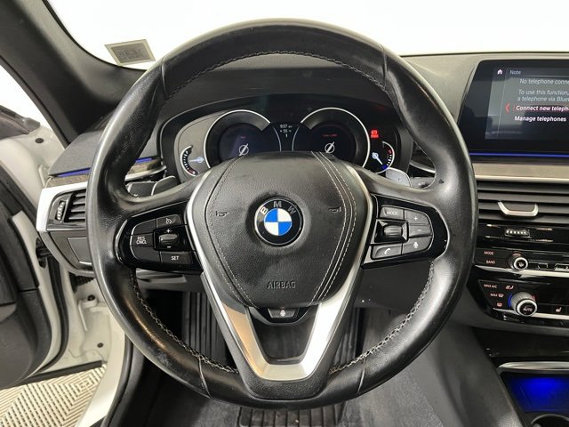Used 2019 BMW 530i xDrive w/ Premium Package image 12
