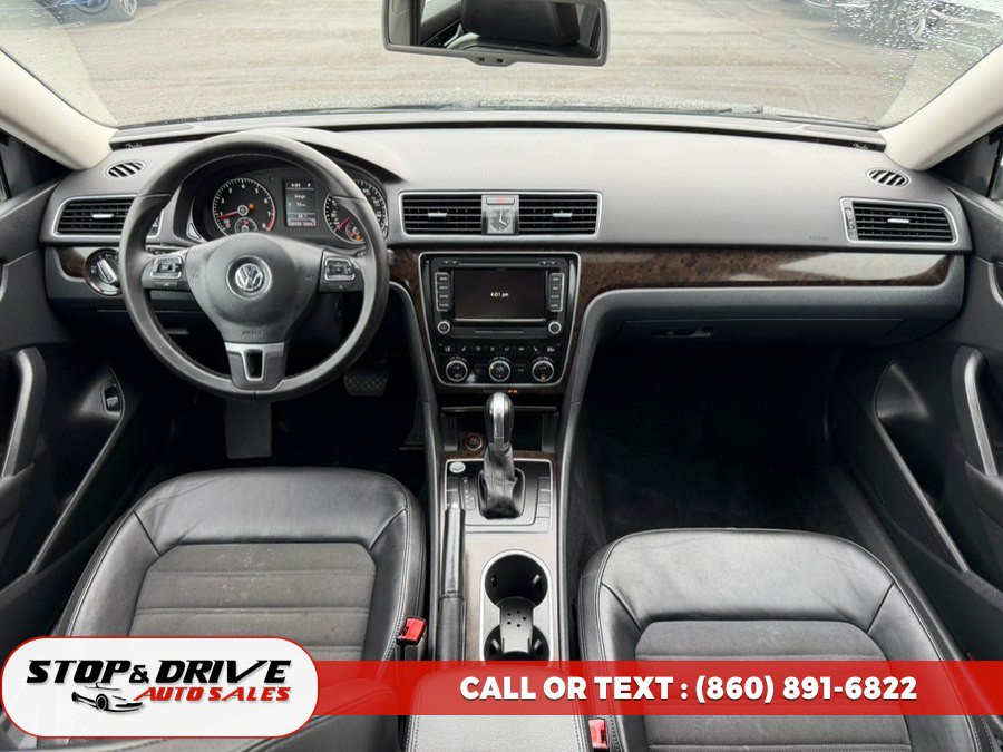 Used 2015 Volkswagen Passat 1.8T SEL Premium FWD image 10