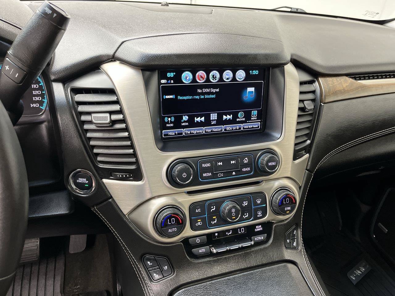 Used 2018 GMC Yukon XL Denali w/ Denali Ultimate Package AWD/4WD image 20