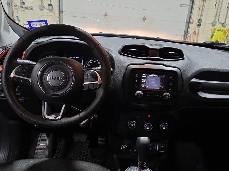 Used 2018 Jeep Renegade Sport w/ Power & Air Group image 10