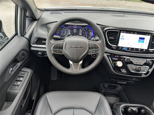 New 2026 Chrysler Pacifica Select image 27