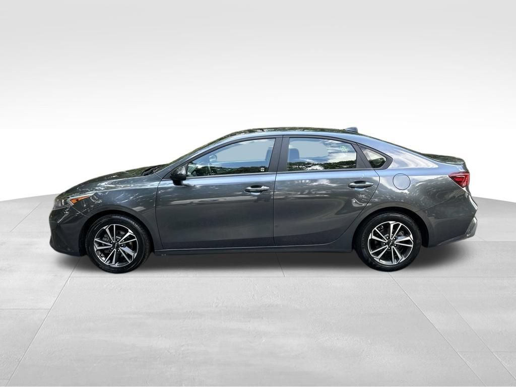 Used 2024 Kia Forte LXS FWD video 2