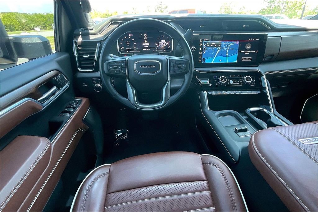 Used 2025 GMC Sierra 2500 Denali Ultimate AWD/4WD image 11