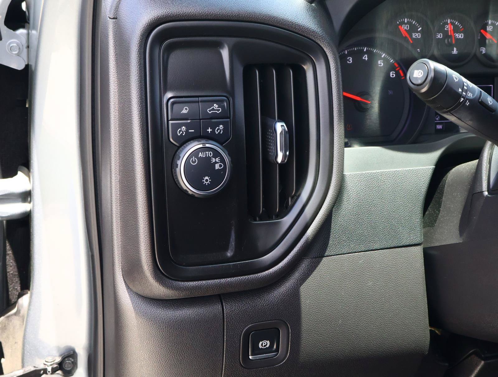 Used 2024 Chevrolet Silverado 1500 W/T w/ WT Value Package RWD image 19