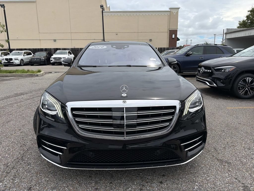 Used 2019 Mercedes-Benz S 560 Sedan image 2