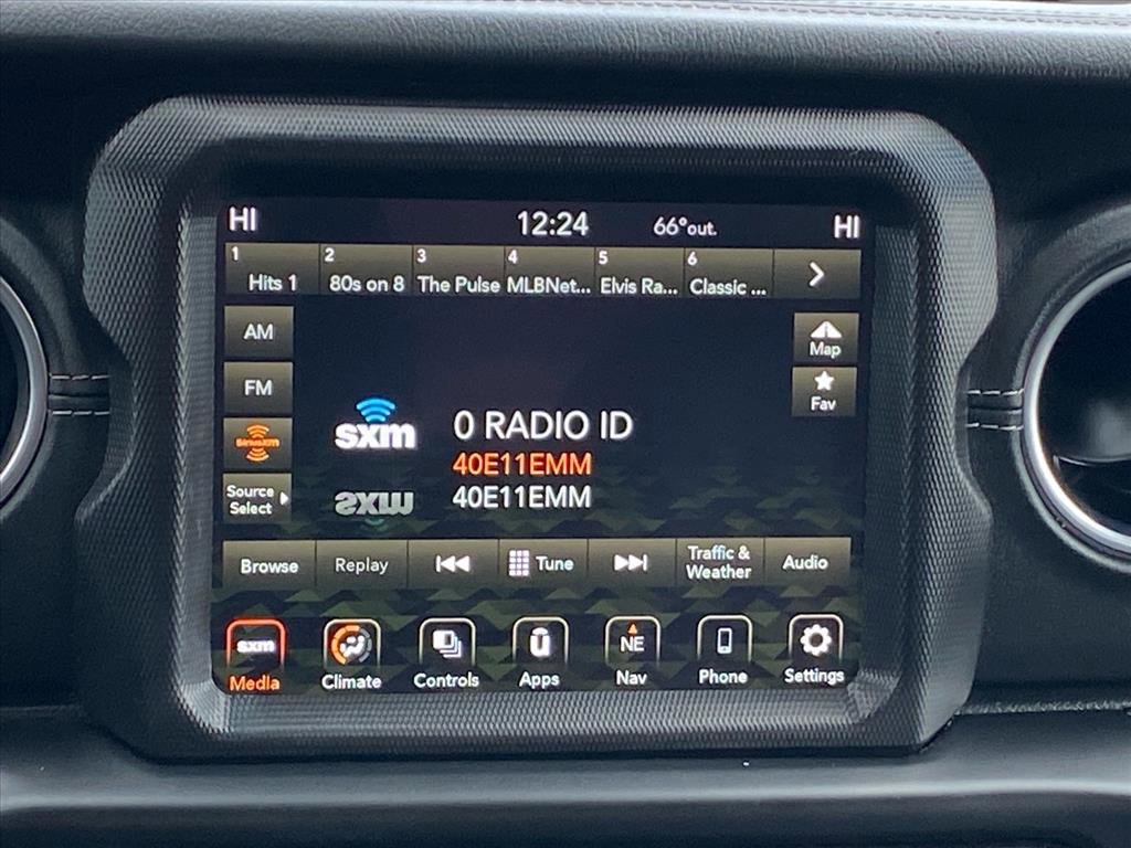 Used 2022 Jeep Wrangler Unlimited Sahara w/ Safety Group image 10