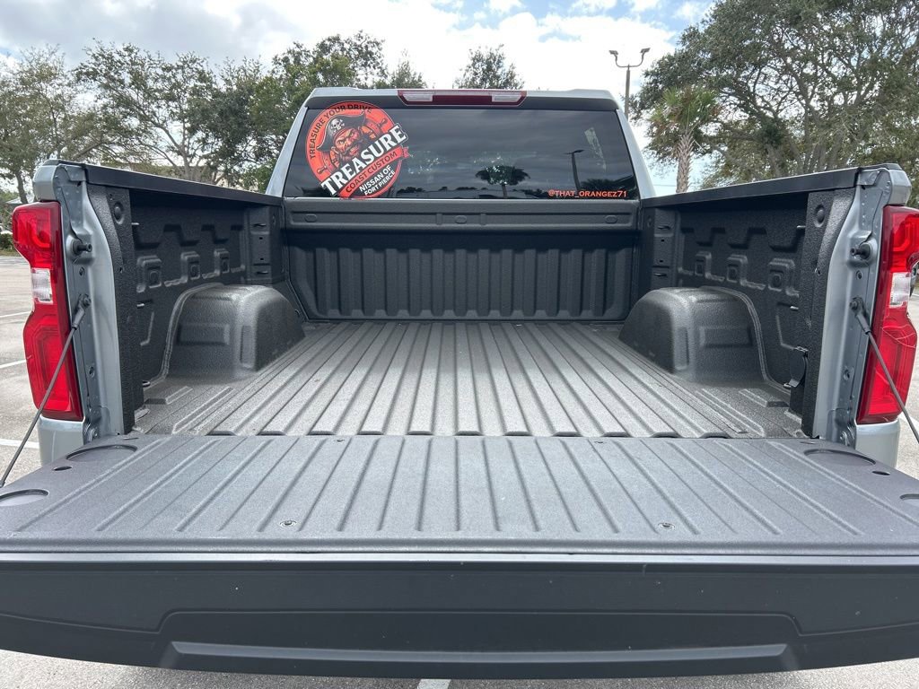 Used 2025 Chevrolet Silverado 1500 LT Trail Boss AWD/4WD image 86