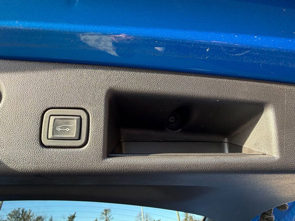 Used 2024 Chevrolet Equinox RS w/ LPO, Floor Liner Package image 24