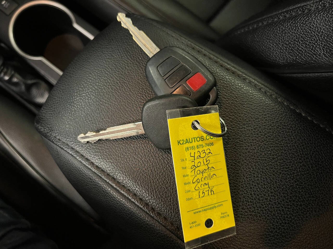 Used 2015 Toyota Corolla LE image 12