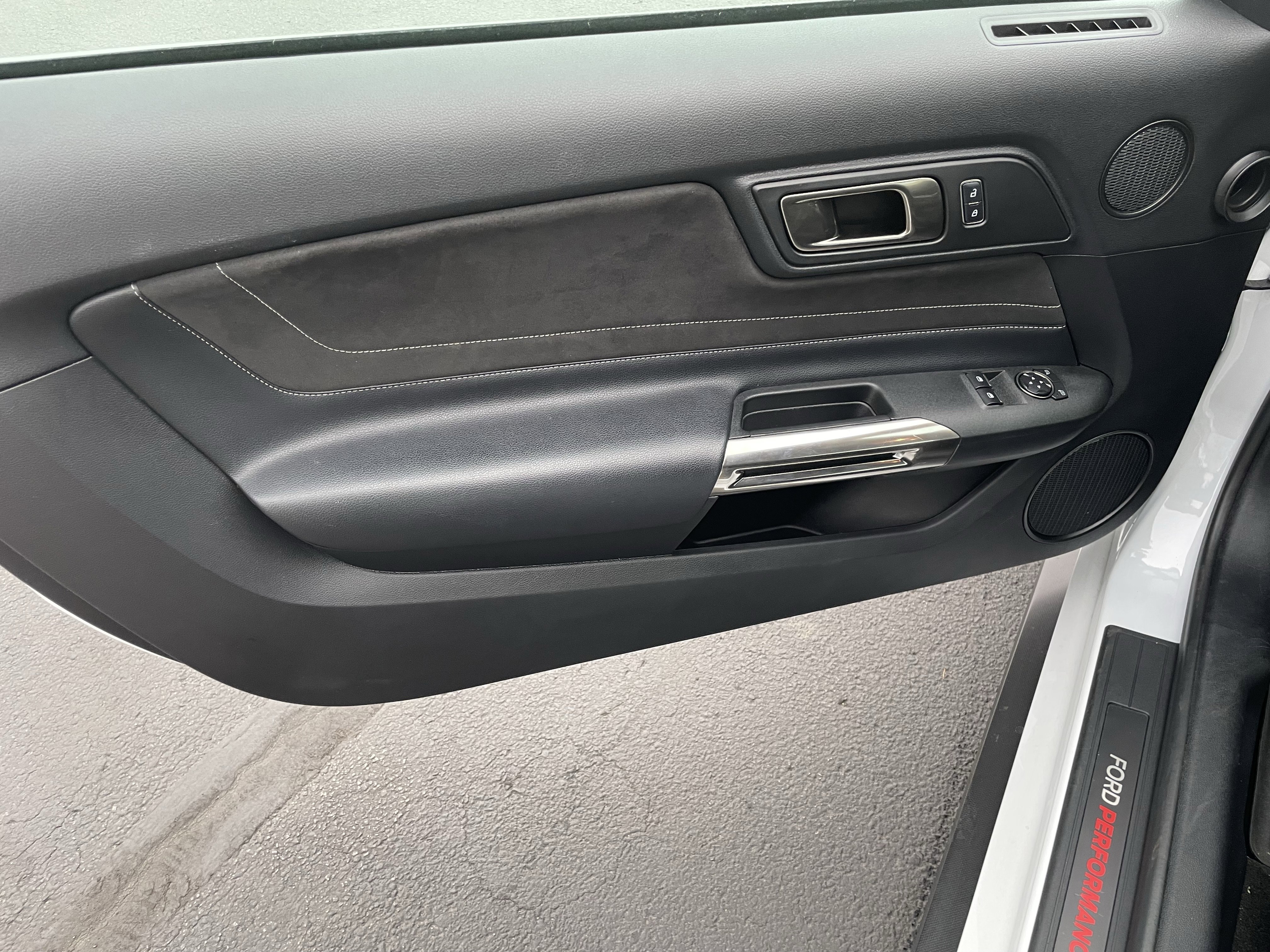 Used 2017 Ford Mustang Shelby GT350 w/ Electronics Package image 12