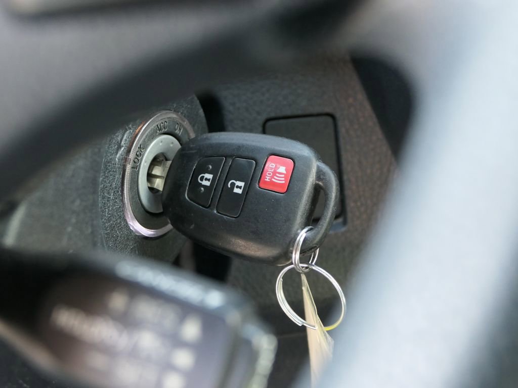 Used 2018 Toyota RAV4 LE w/ All Weather Liner Package FWD image 16