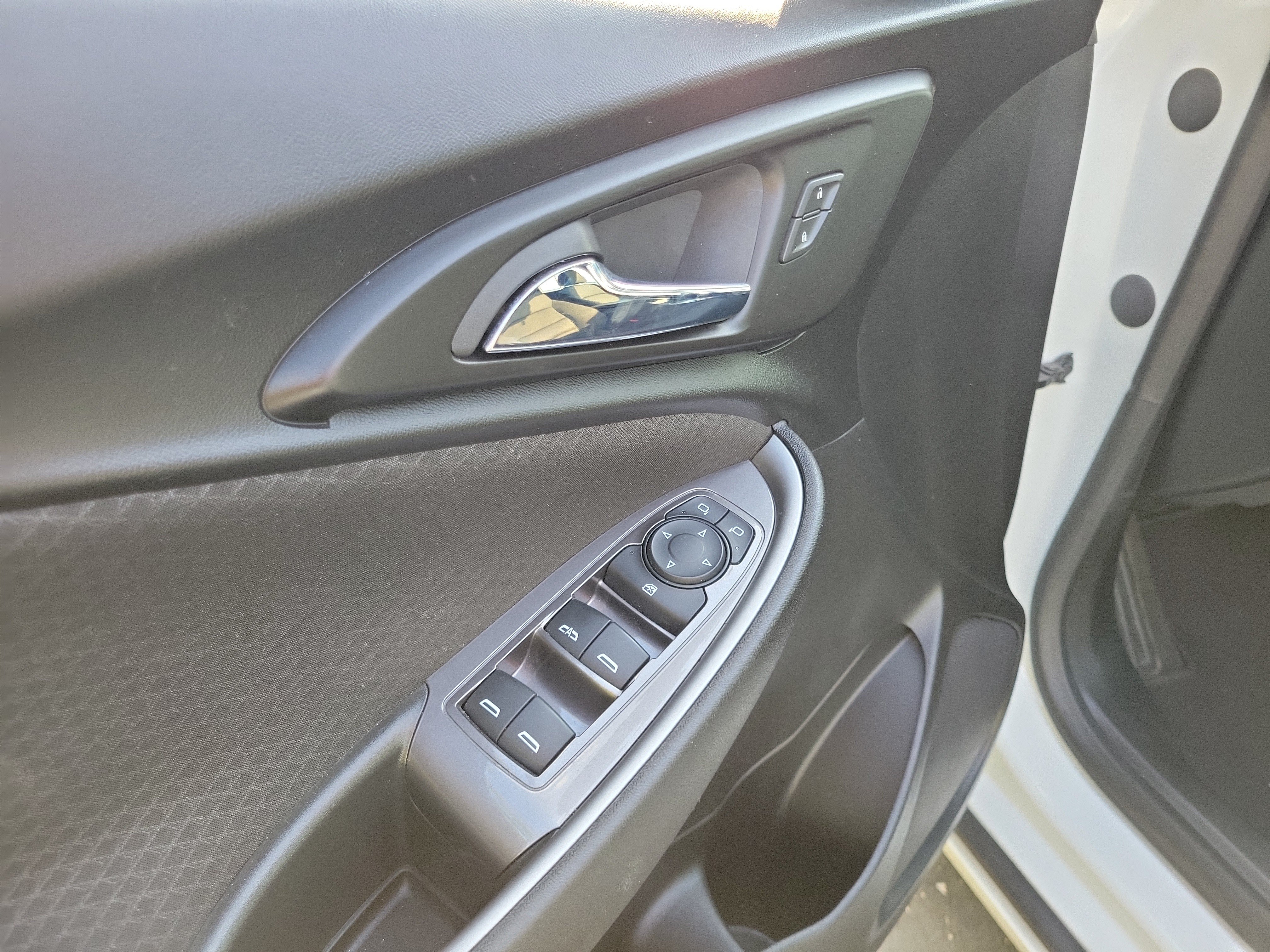 Used 2024 Chevrolet Malibu LT FWD image 18