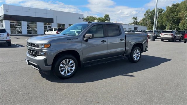 Certified 2022 Chevrolet Silverado 1500 Custom w/ LPO, Dark Essentials Package image 4