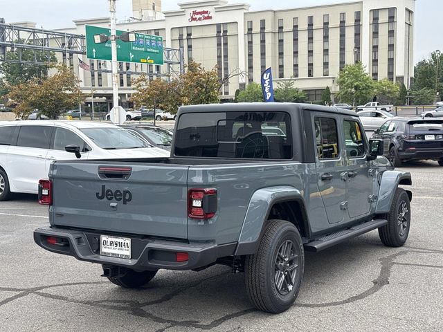 New 2026 Jeep Gladiator Sport AWD/4WD image 2