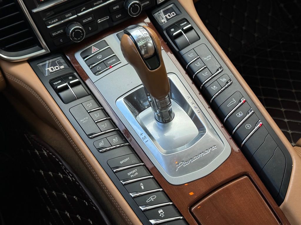 Used 2011 Porsche Panamera Turbo image 35