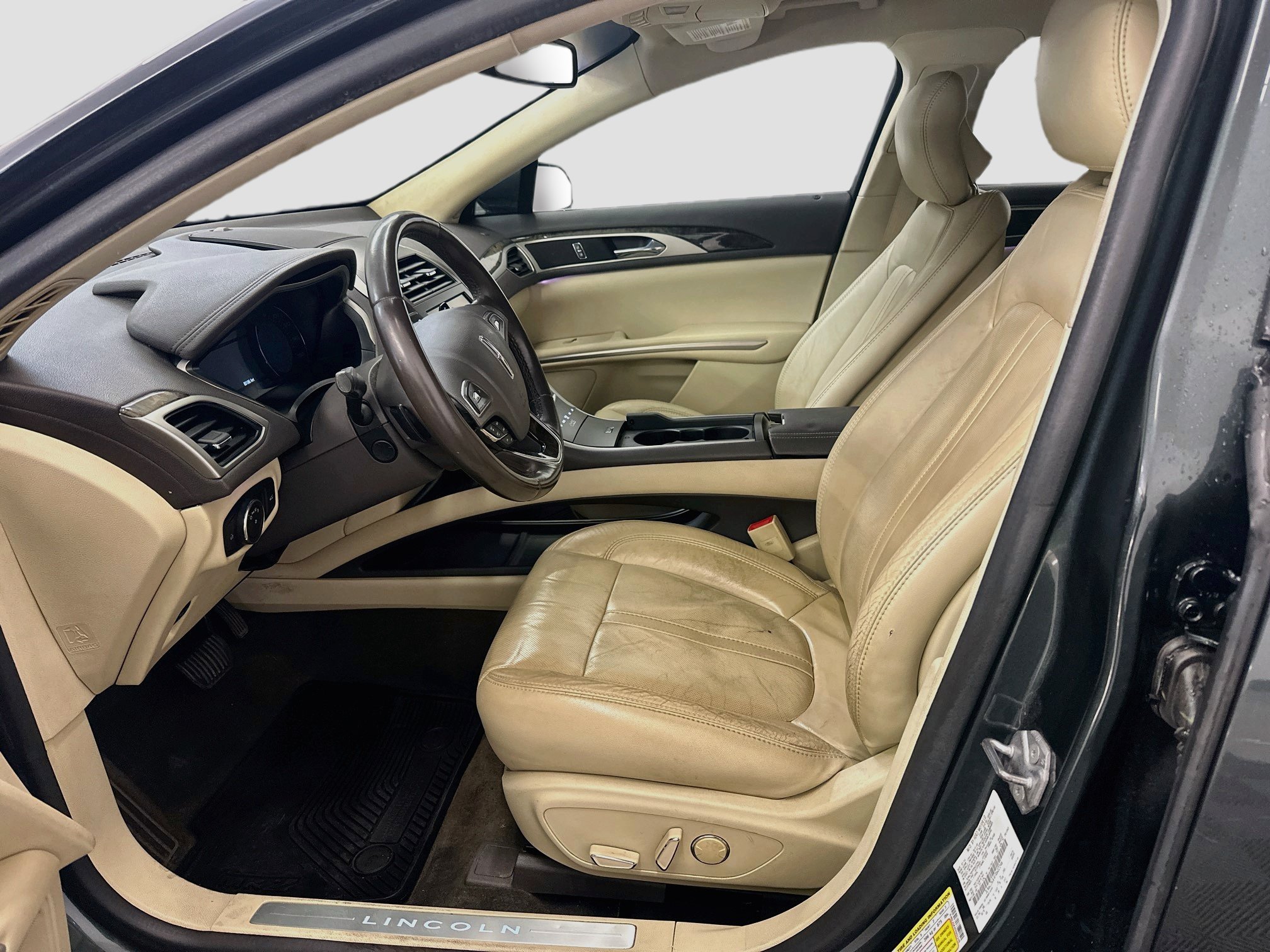 Used 2015 Lincoln MKZ w/ Equipment Group 102A Reserve FWD image 13