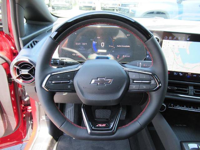 New 2025 Chevrolet Equinox EV RS image 18