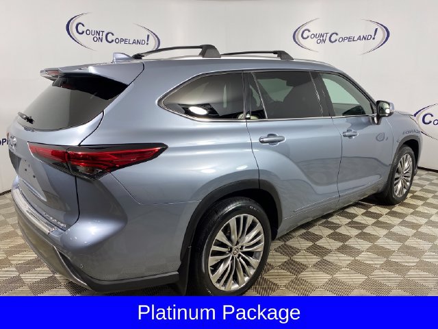 Used 2023 Toyota Highlander Platinum AWD/4WD image 8