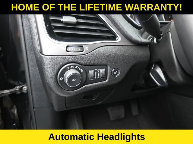 Used 2020 Jeep Cherokee Limited AWD/4WD image 16