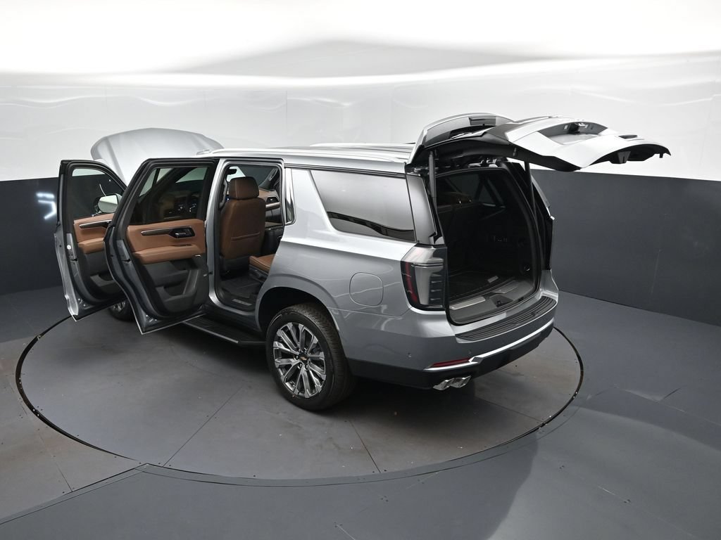 New 2026 Chevrolet Tahoe High Country w/ Sun And Tow Package RWD image 2