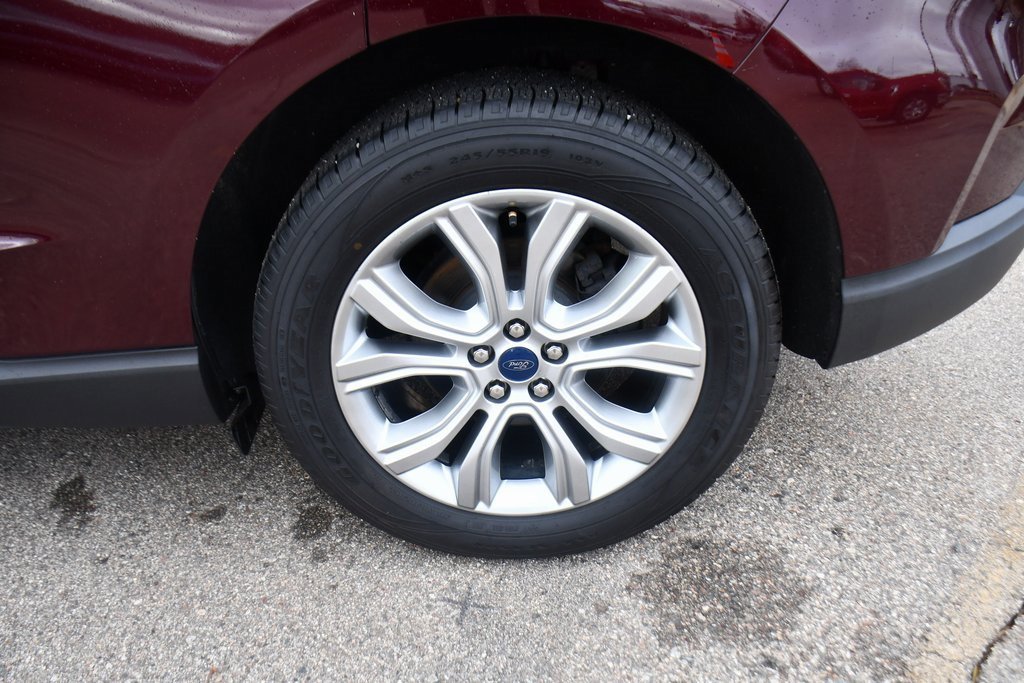 Used 2019 Ford Edge Titanium w/ Cold Weather Package image 19