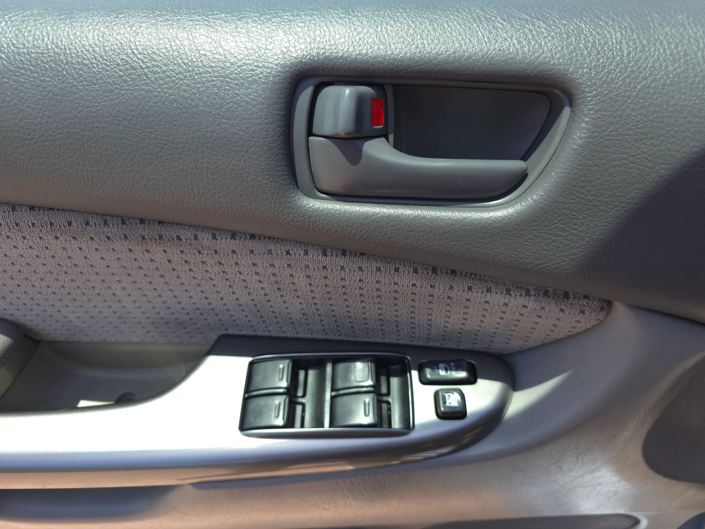 Used 2007 Toyota Sienna LE FWD image 16