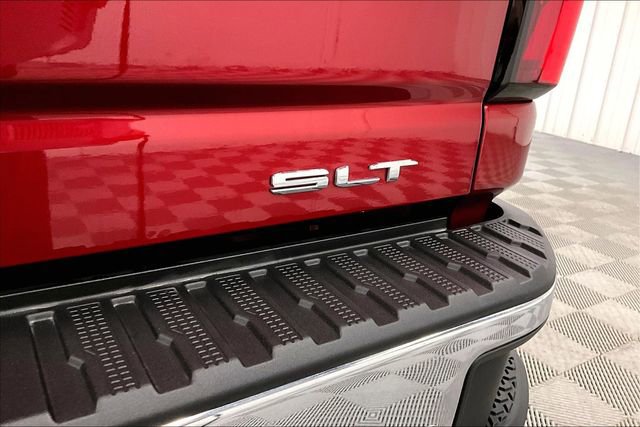 Used 2025 GMC Sierra 2500 SLT w/ SLT Convenience Package image 9