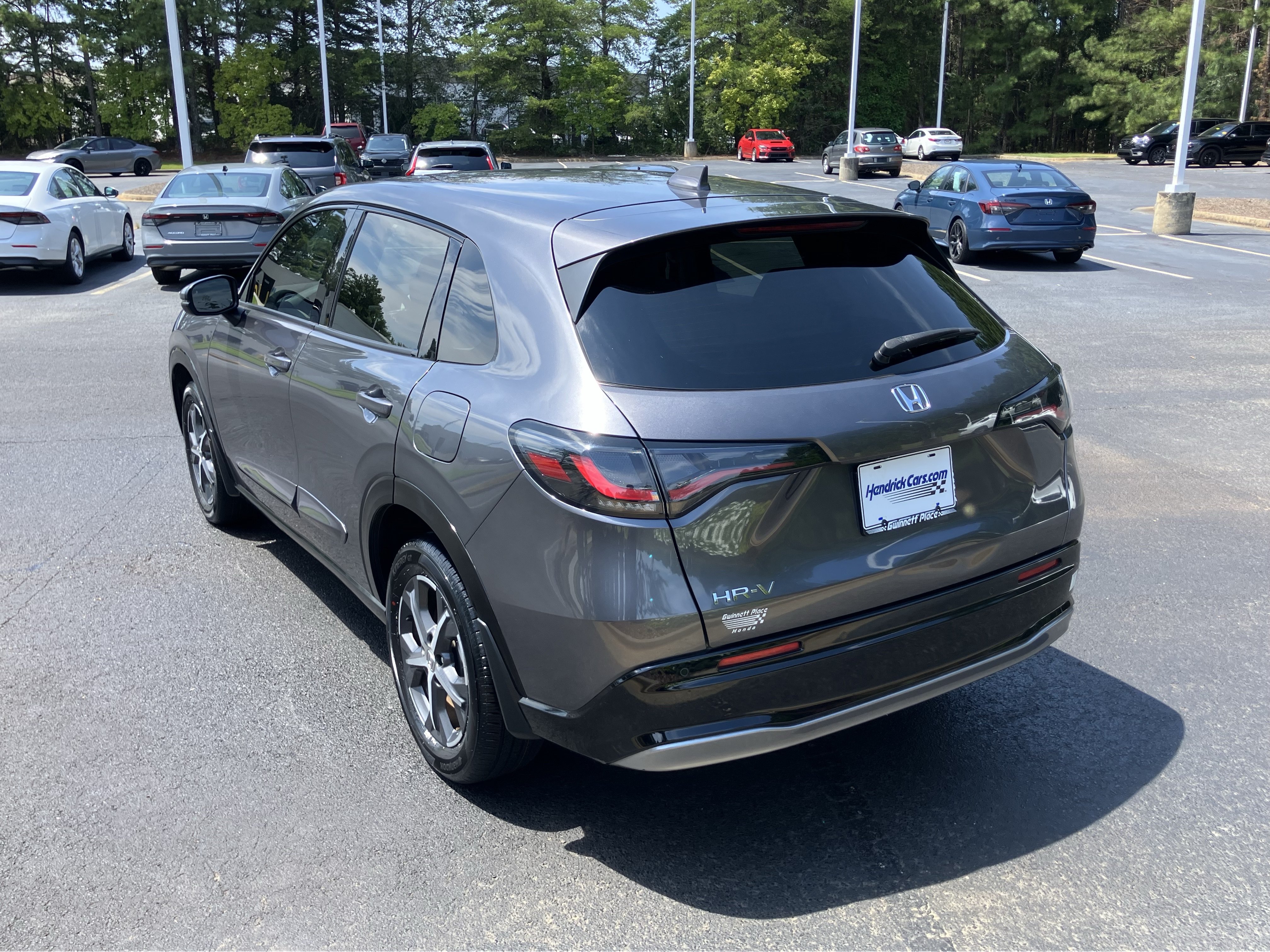 Used 2023 Honda HR-V EX-L image 8